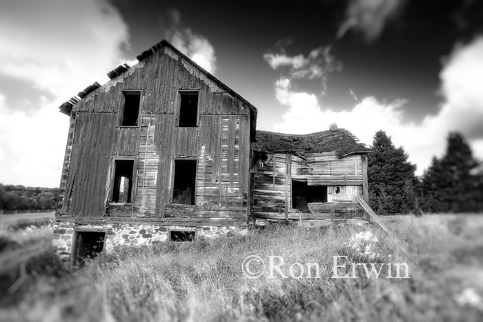 Old abandoned house in Ontario