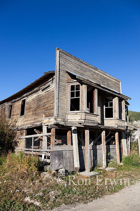 Strait's Auction House, Dawson YT