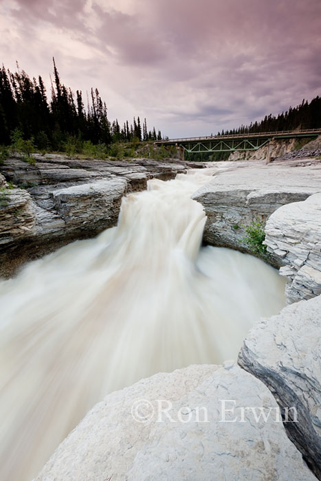 Sambaa Deh Falls, NWT