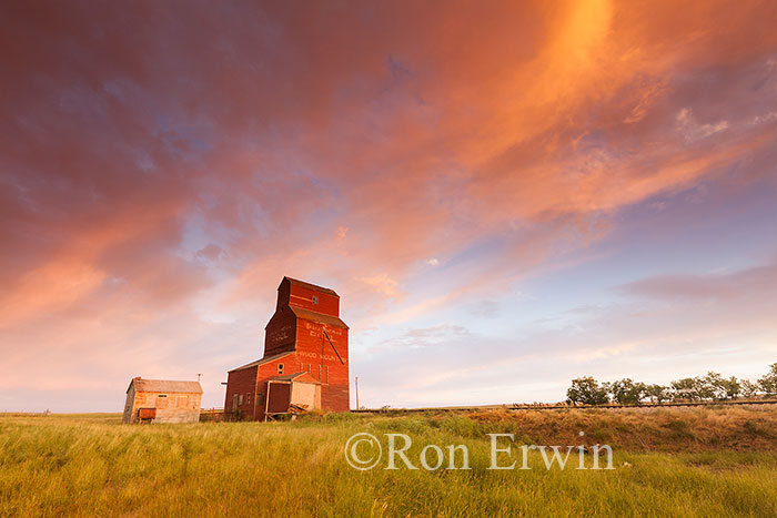Wood Mountain Grain Elevator