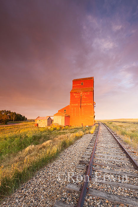 Wood Mountain Grain Elevator