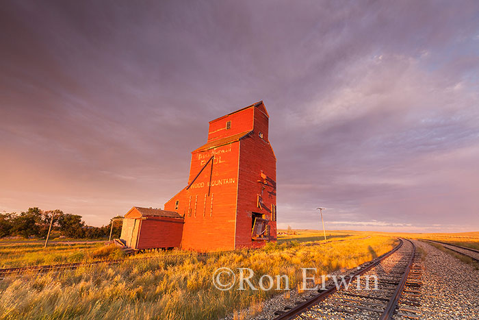 Wood Mountain Grain Elevator