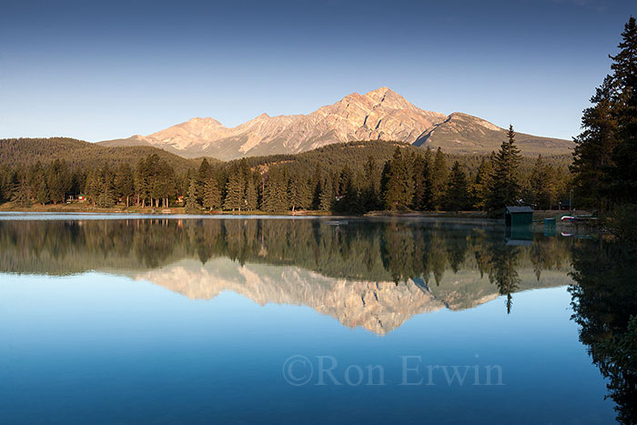 Pyramid Mountain & Lake Edith, Japer