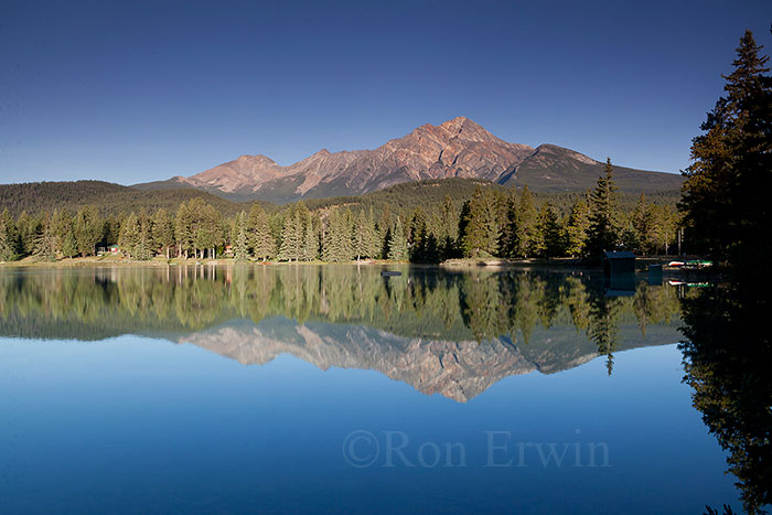 Pyramid Mountain & Lake Edith, Japer