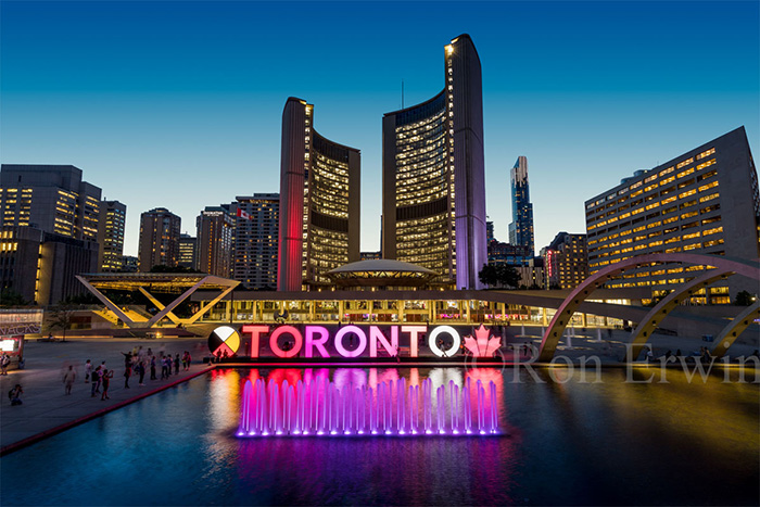 Toronto Nathan Phillips Square 