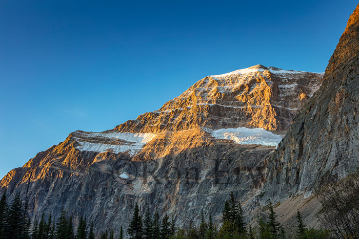 Mount Edith Cavell, AB