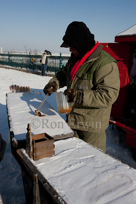 Making Maple Taffy