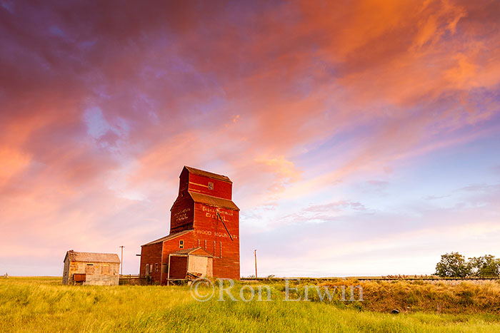 Wood Mountain Grain Elevator