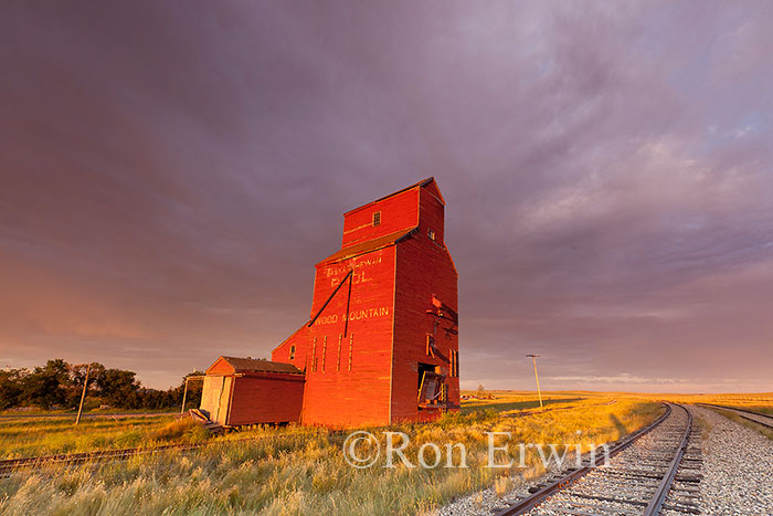 Wood Mountain Grain Elevator