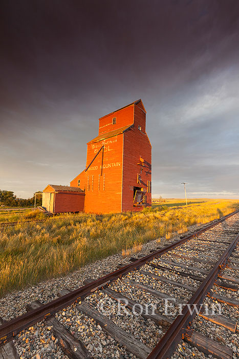 Wood Mountain Grain Elevator