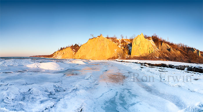 Scarborough Bluffs, ON in Winter