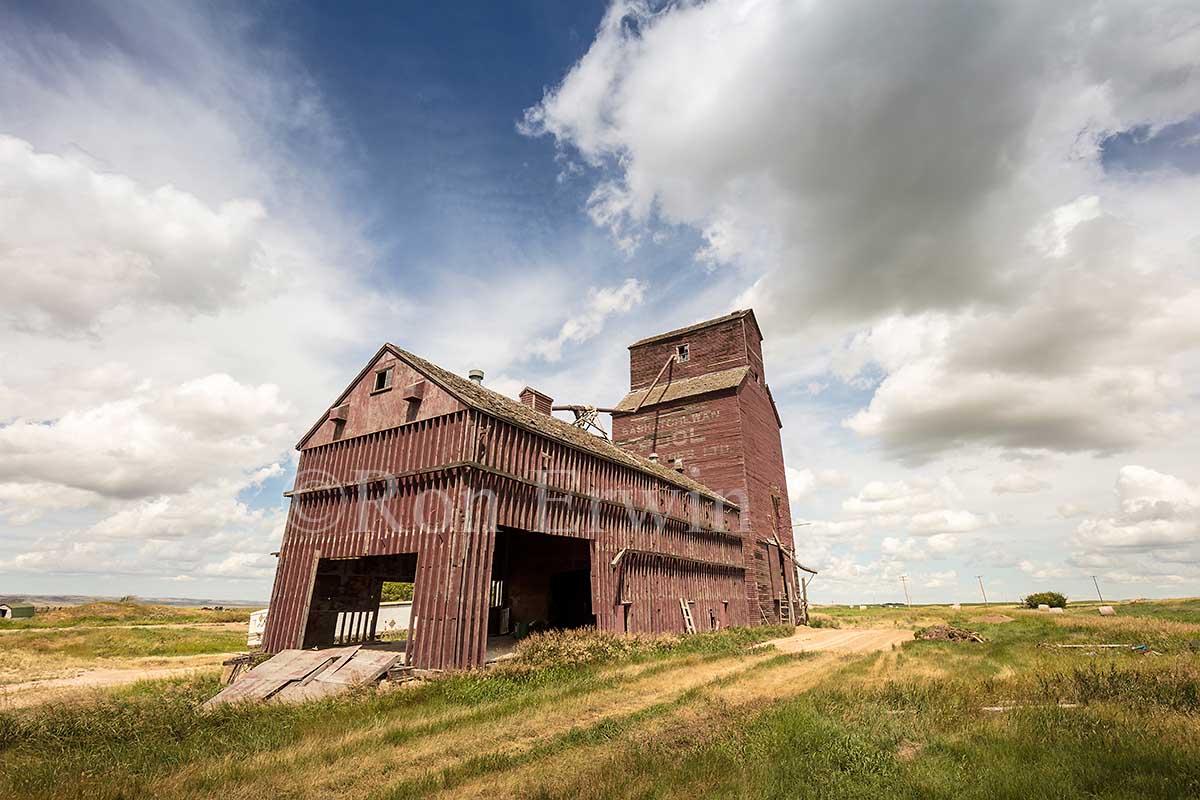 Spring Valley Grain Elevator, Saskatchewan