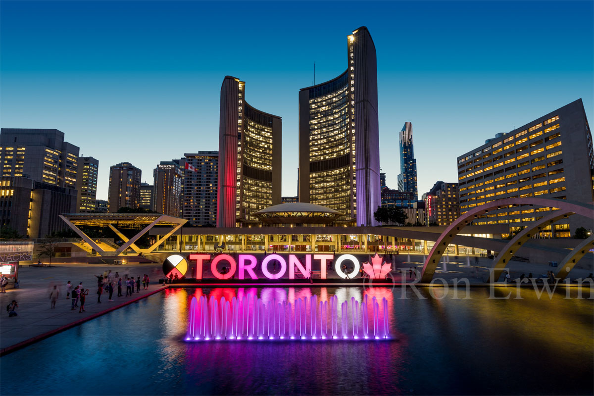 Toronto Nathan Phillips Square 