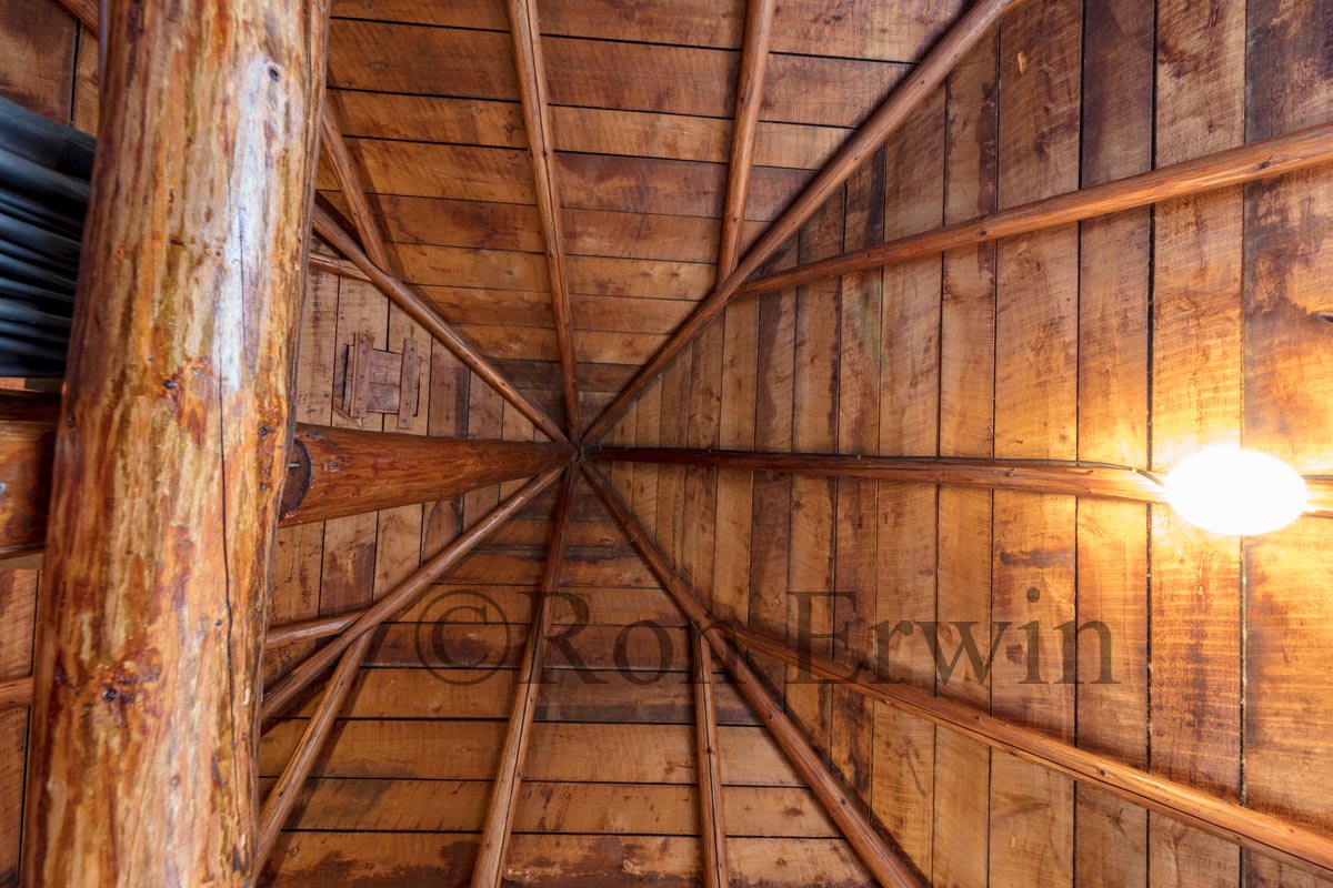 Log Cabin